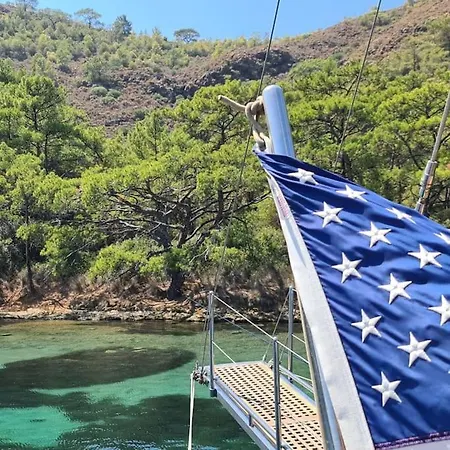 Úszó hotel Asterixyacht-navigate To Greece,turkey And So More