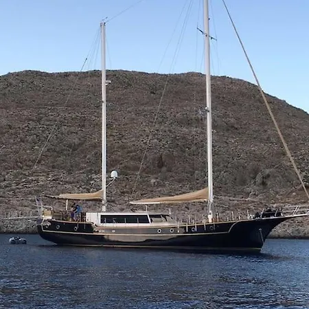 Botel Asterixyacht-navigate To Greece,turkey And So More